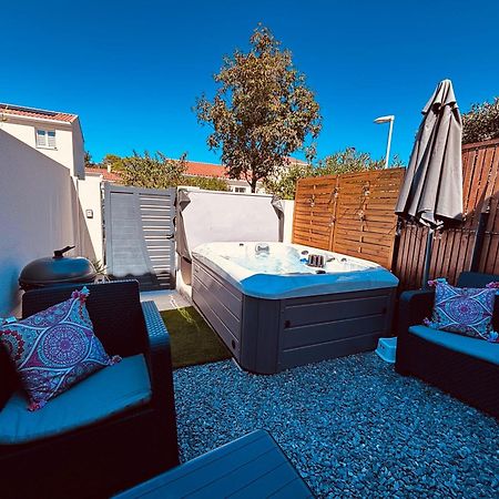 Logement Du Sud Avec Jacuzzi Sommières Extérieur photo