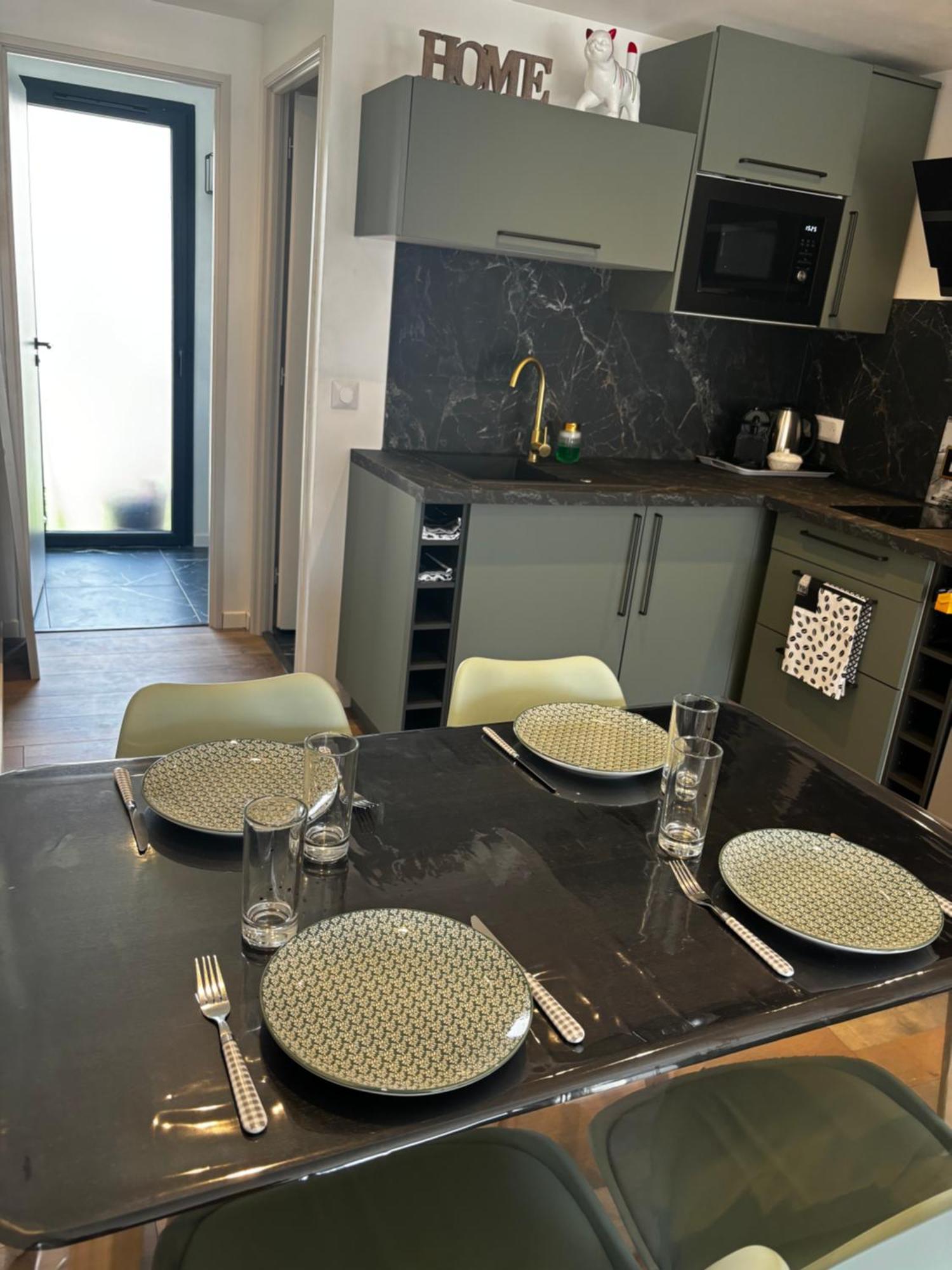 Logement Du Sud Avec Jacuzzi Sommières Extérieur photo